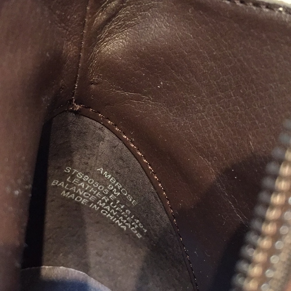 Sperry leather and suede ankle boots - Picture 10 of 10